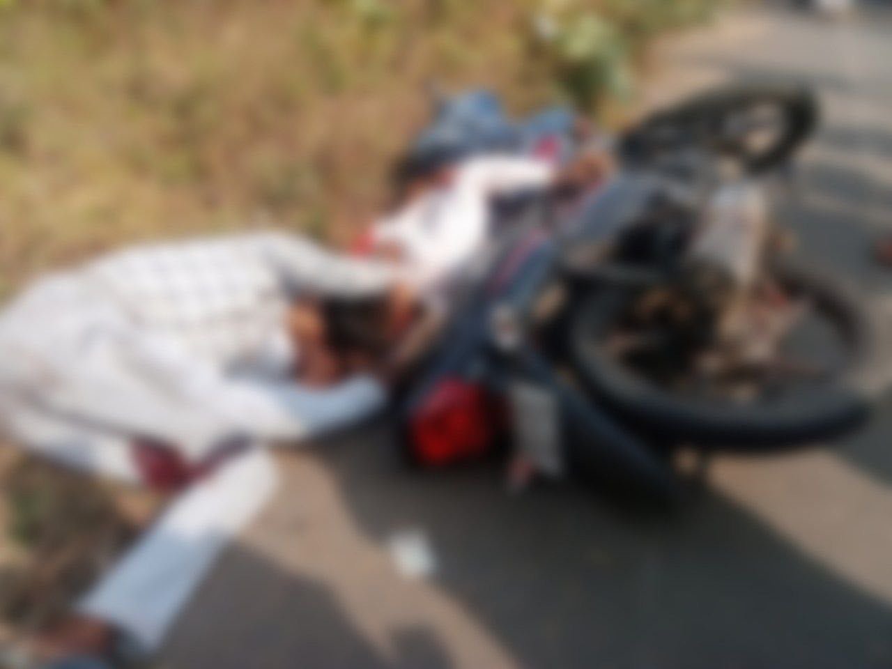 छिन्दवाड़ा के जुन्नारदेव पिकअप-बाइक की भिड़ंत में 2 की मौत