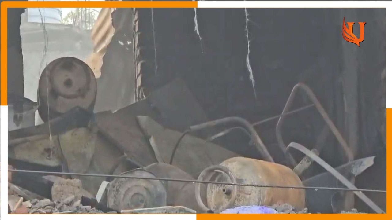 Delivery Boy घर मे रखे थे सैकड़ो Gas Cylinder हुआ धमका झुलसे 4 लोग