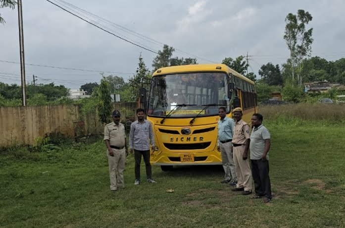 आरटीओ ने चेकिंग के दौरान 6 वाहनों को किया जप्त