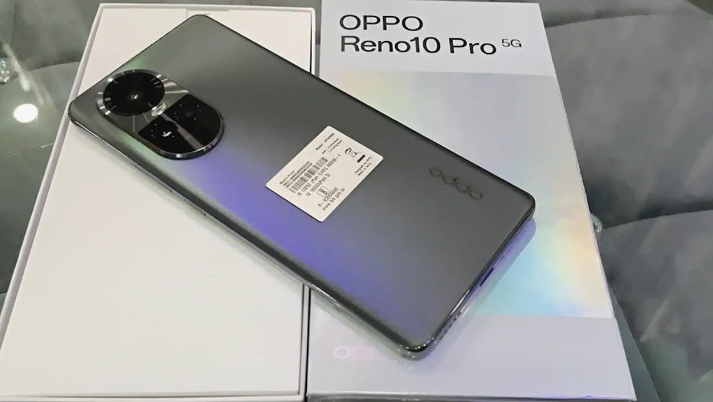 Oneplus का बुरा हाल कर रहा OPPO का तगड़ा स्मार्टफोन जो प्रीमियम फीचर्स और पॉवर फुल बैटरी के साथ आता है।