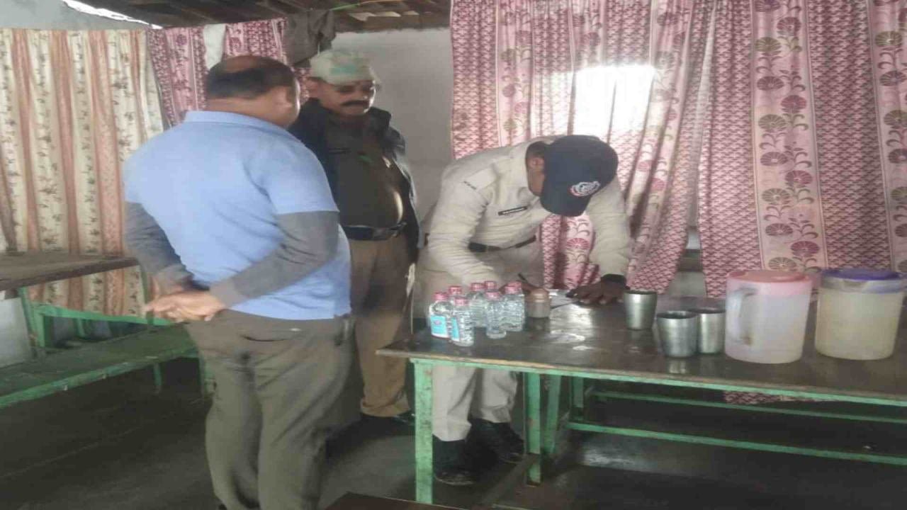 Umaria में अवैध मदिरा जप्त 04 न्यायलीन प्रकरण  पंजीबद्ध