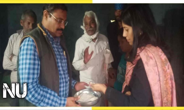 धान उपार्जन केंद्र गडरिया टोला का कलेक्टर ने किया निरीक्षण बारदाना खराब मिलने पर कलेक्टर ने लगाई फटकार