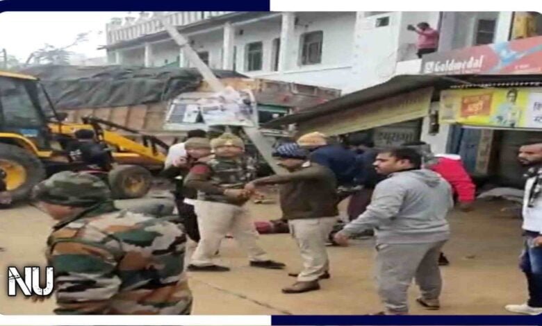 Shivpuri में ट्रक ने बाइक सवारों को रौंदाबिजली के खंबे से टकराया ट्रक, दो की मौके पर मौत
