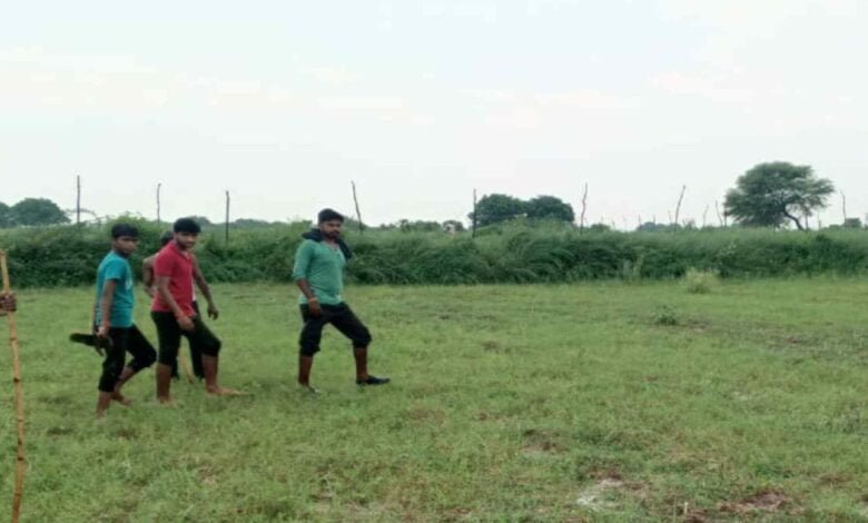 आसमानी बिजली गिरने से किसान की भैंस की हुई मौत