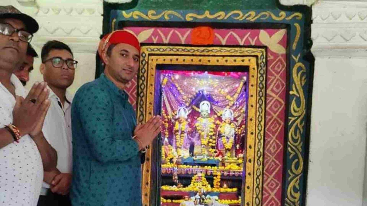 महराजा रीवा, विधायक मानपुर, कलेक्टर, एसपी, सीईओ जिला पंचायत ने किए बांधवाधीश के दर्शन