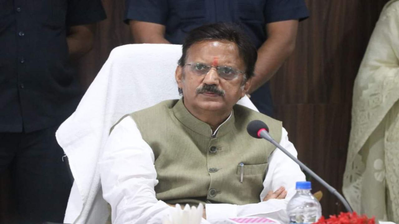 रीवा-शहडोल, शहडोल-उमरिया मार्ग का निर्माण सर्वोच्च प्राथमिकता के साथ पूर्ण कराएं- उप मुख्यमंत्री