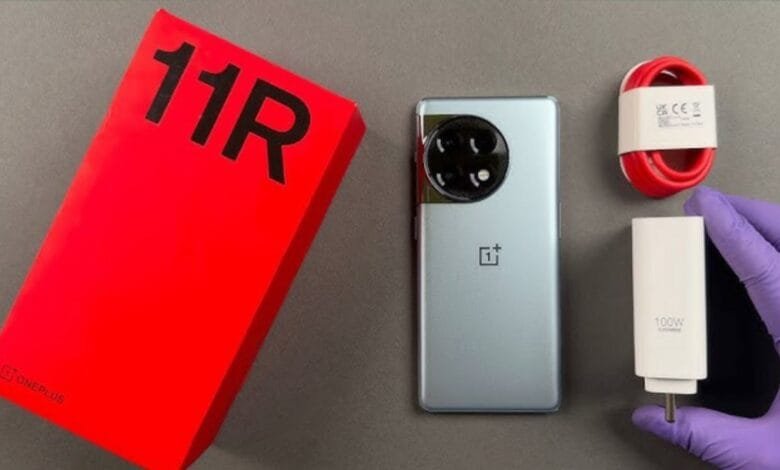 भारतीय मार्केट में गदर मचाने लॉन्च हो रहा है OnePlus 11R 5G स्मार्टफोन 6000 mah की बैटरी और 120 w के चार्जर के साथ