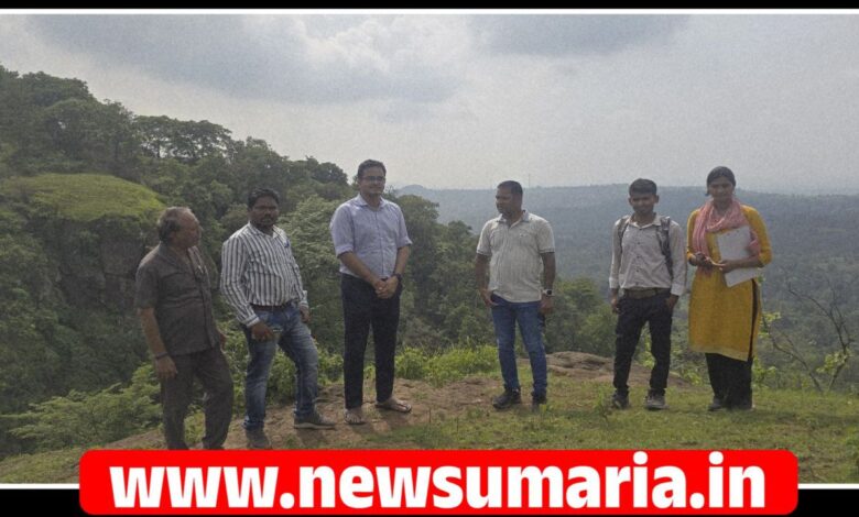 (उमरिया) जिला पंचायत , एसडीएम पाली ने आंगनवाड़ी केन्द्र का किया निरीक्षण...